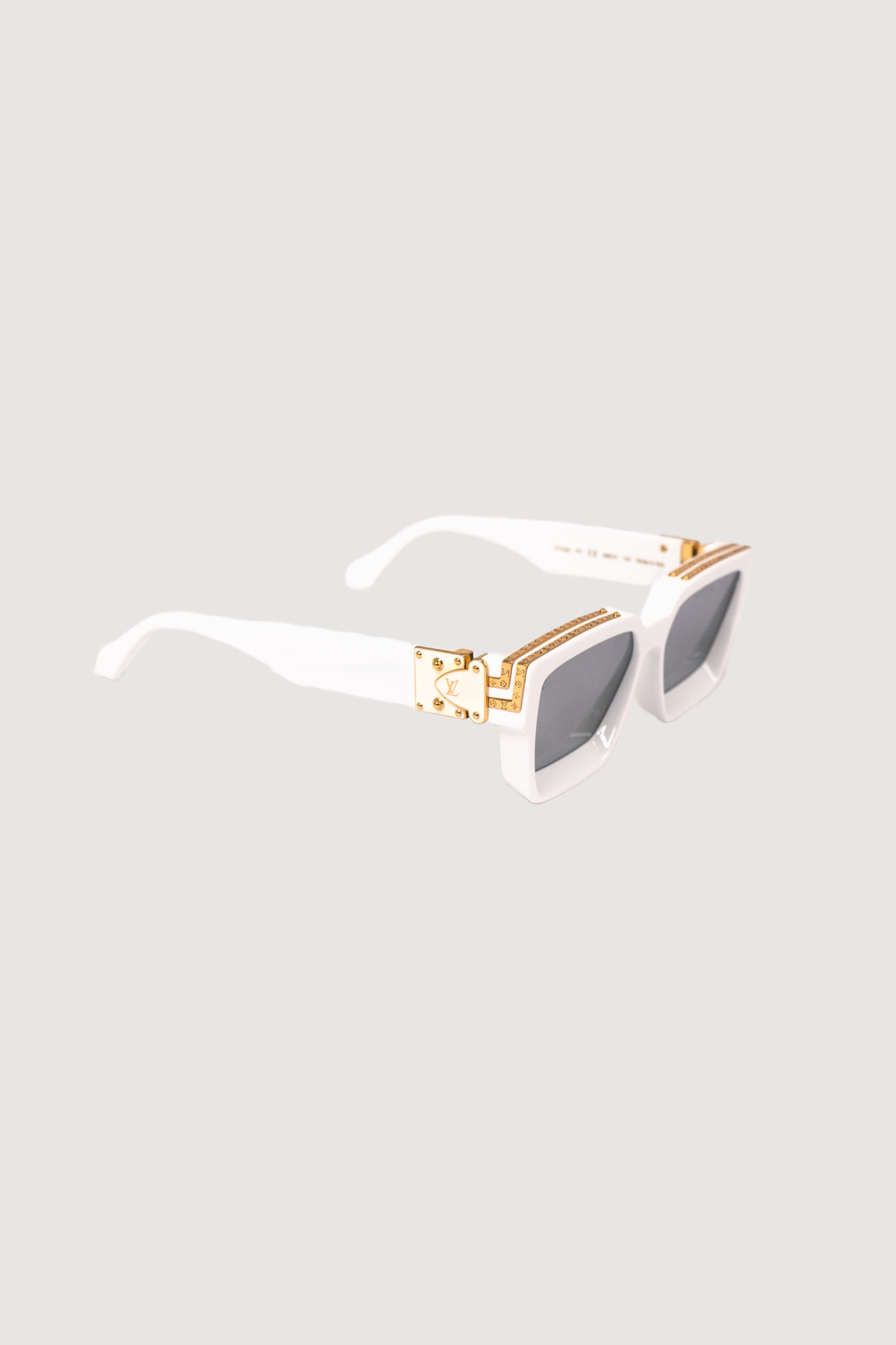 Louis Vuitton - White/Gold Millionaire Sunglasses Final Blow - Louis Vuitton White and Gold Millionaires  main image 3