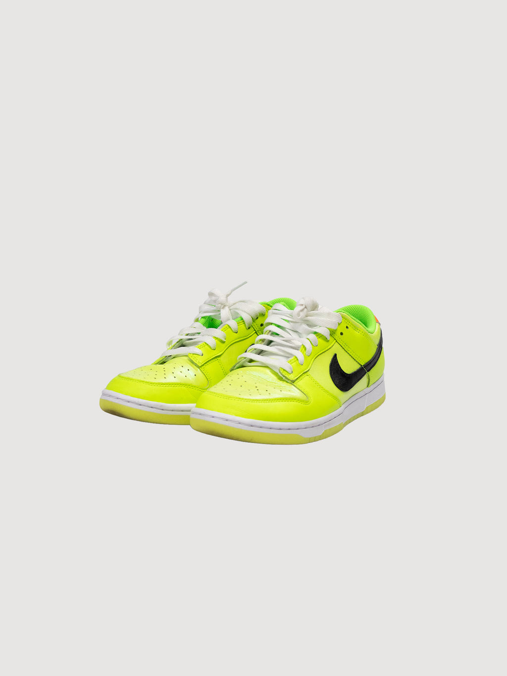 Nike Dunk Low SE "Splash Volt"
