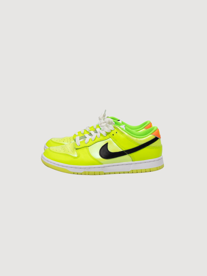 Nike Dunk Low SE "Splash Volt"