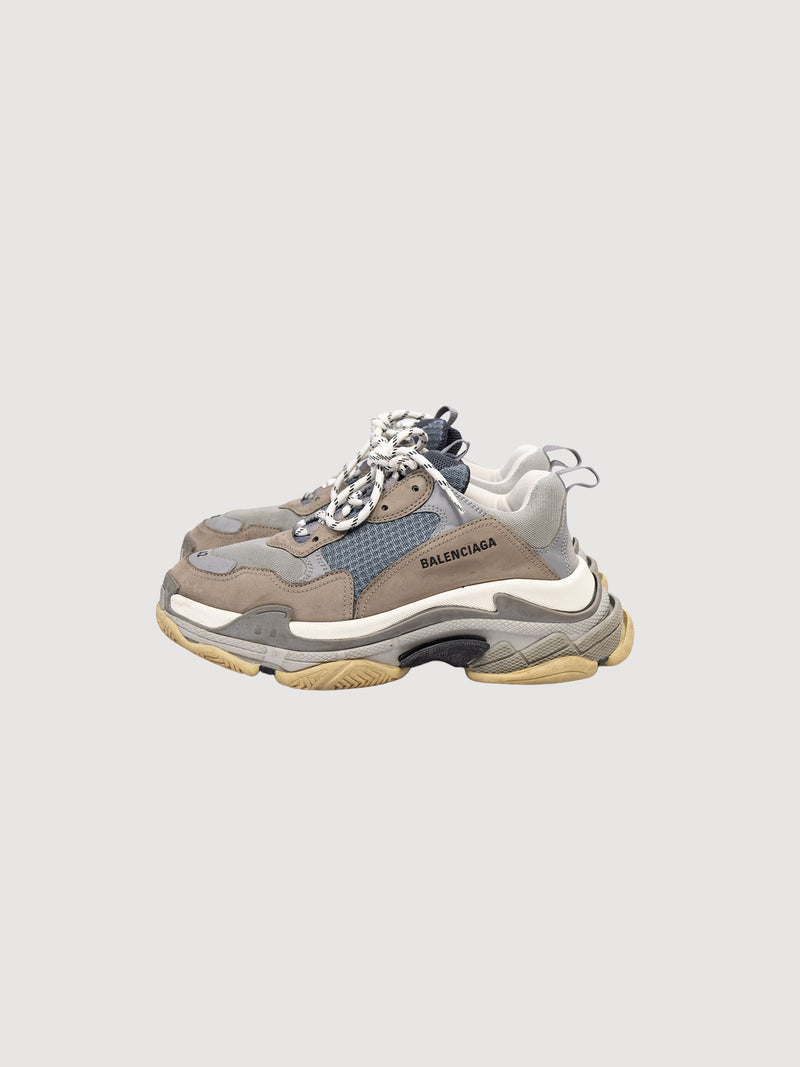 Balenciaga Triple S low-top sneakers in grey leather and mesh