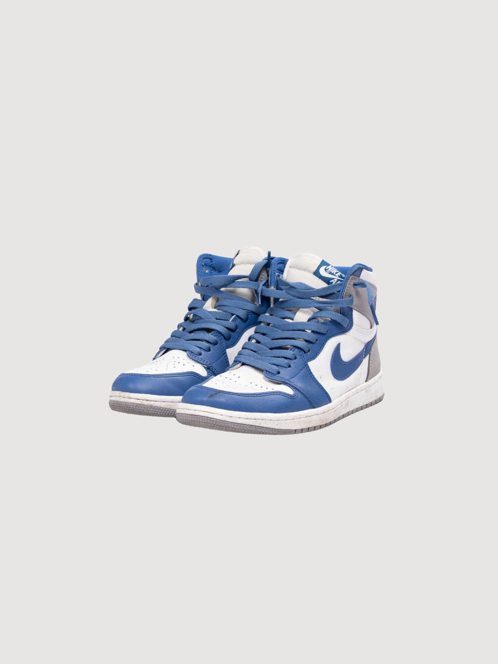 Nike Air Jordan 1 Retro High OG in the "True Blue"