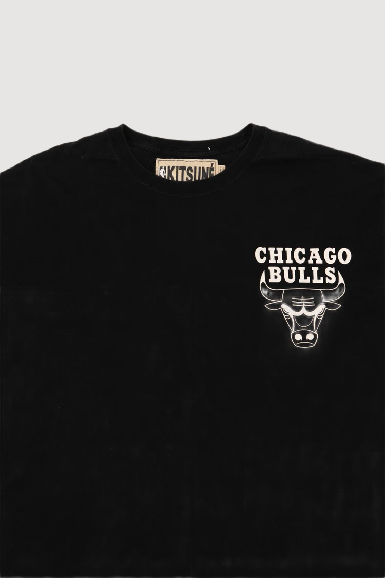 MAISON KITSUNÉ X NBA CHICAGO BULLS TEE