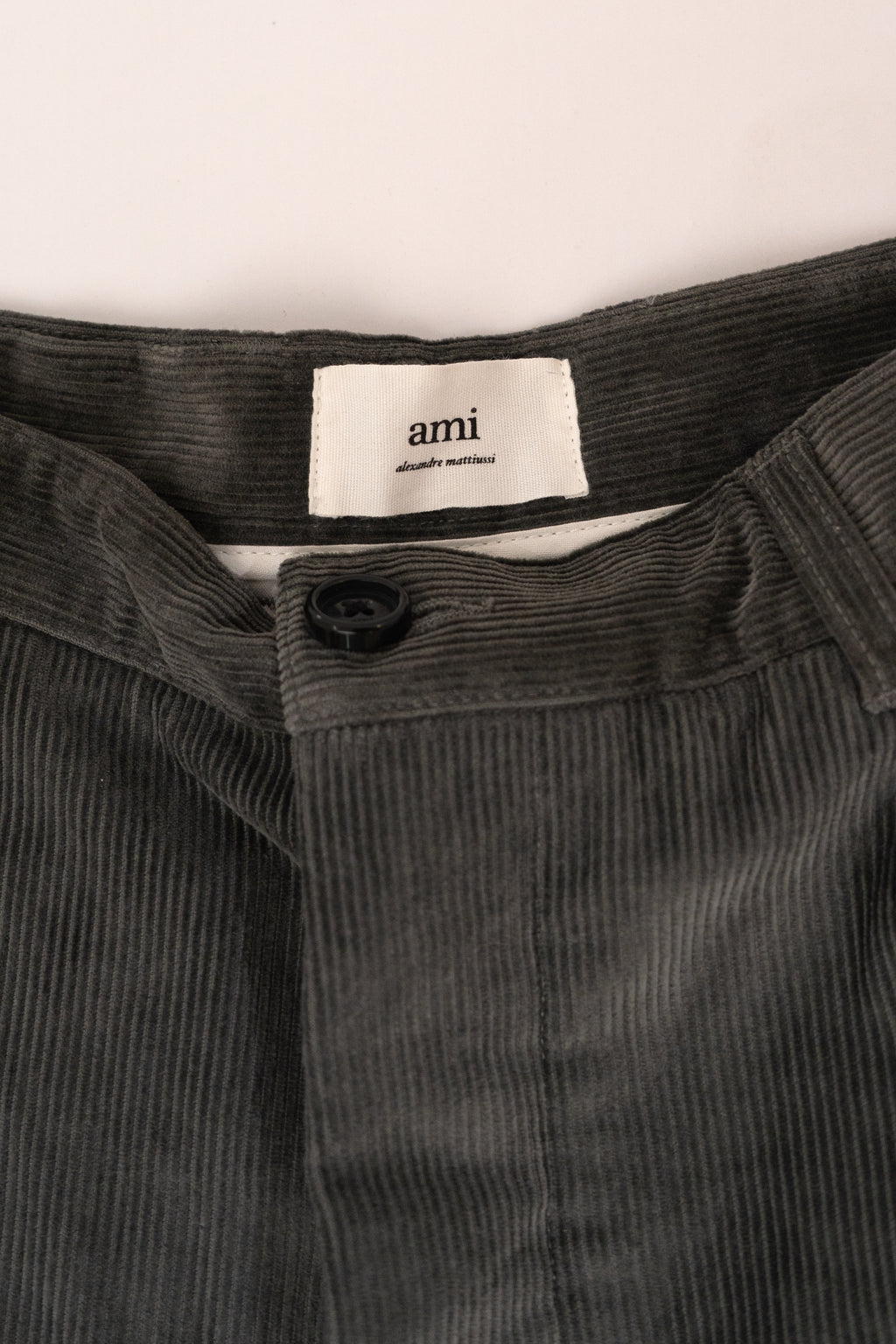 Ami Paris Tapered fit cropped pants