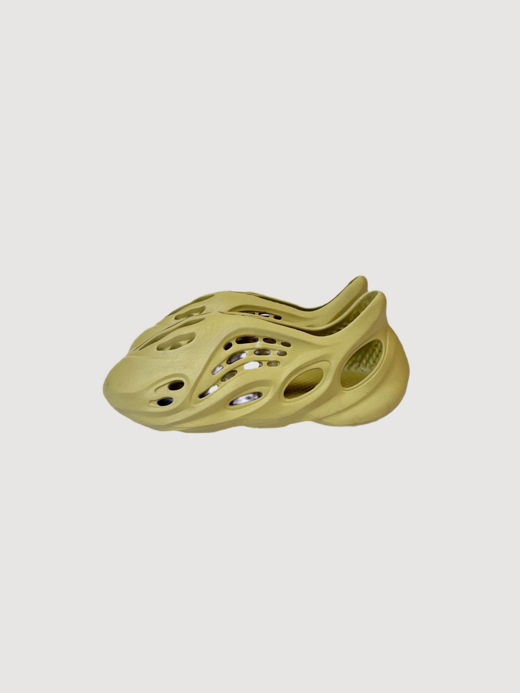 Adidas Yeezy Foam RNNR Sulfur