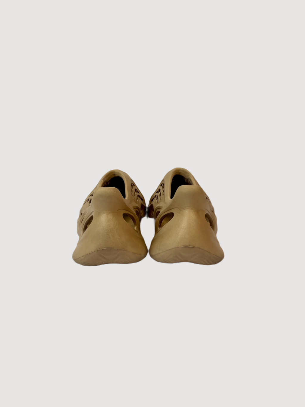 Adidas Yeezy Foam RNR Clay Taupe