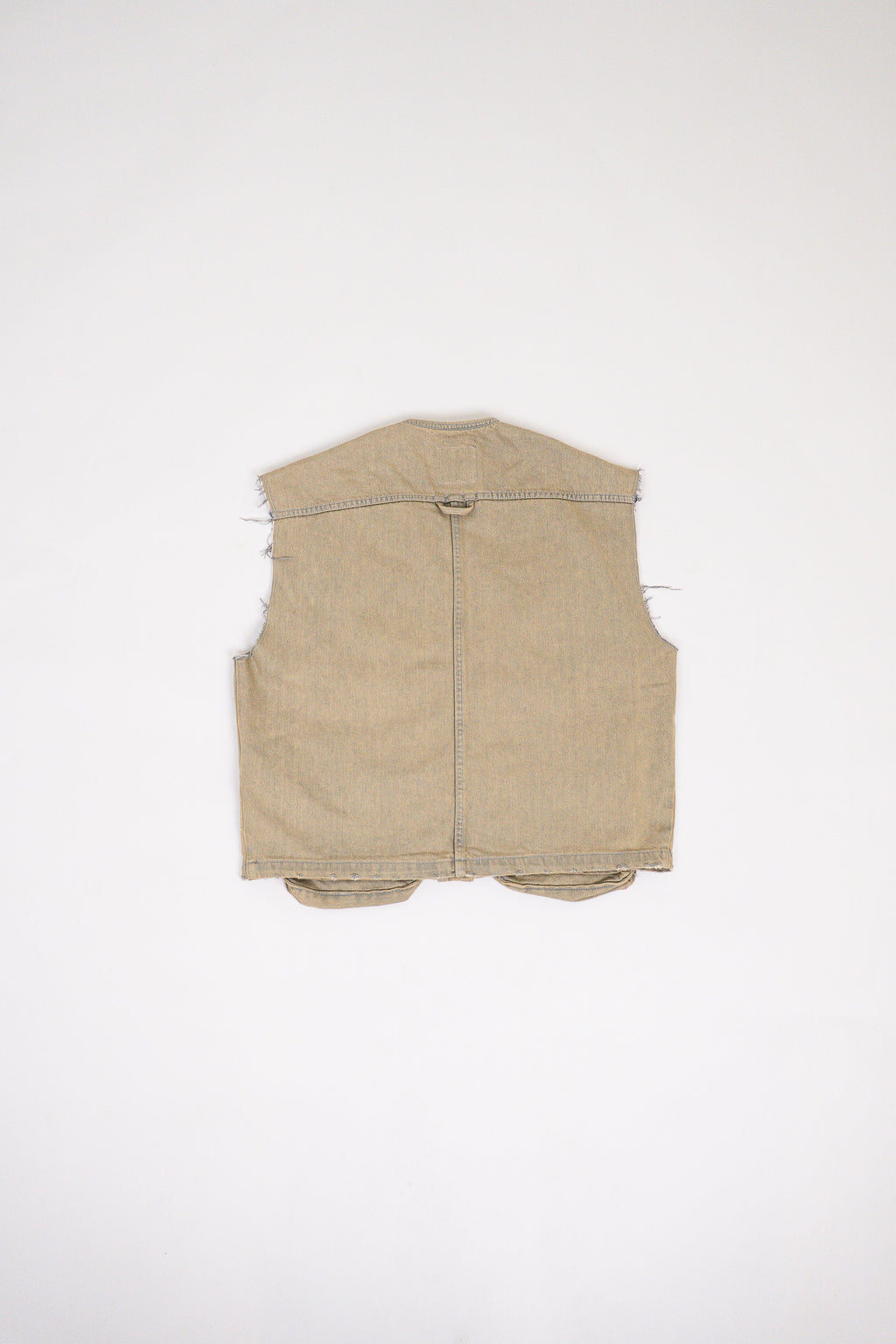 DISTRESSED EFFECT DENIM VEST