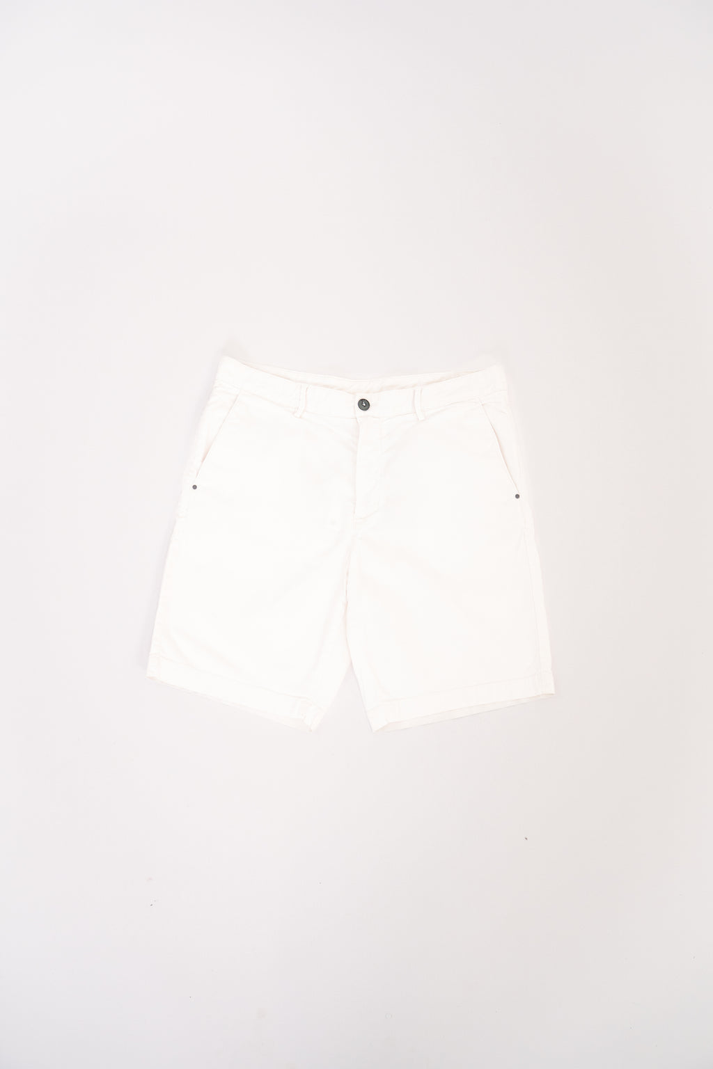 Massimo Dutti White Summer shorts