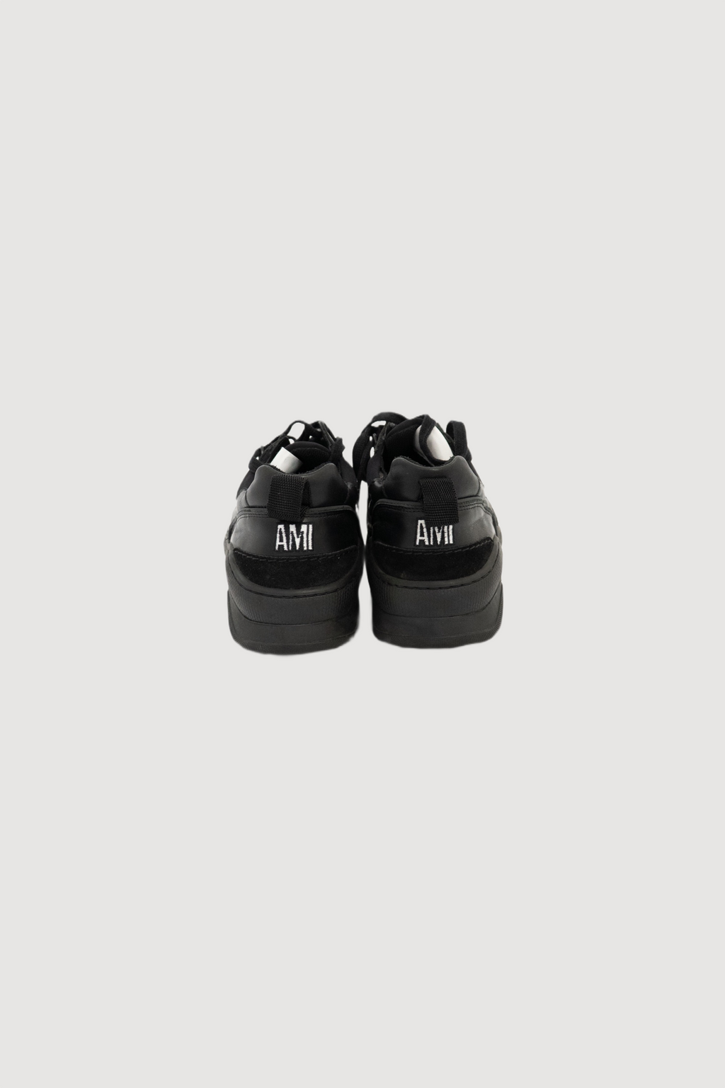 AMI PARIS Thick Sole Low Trainers