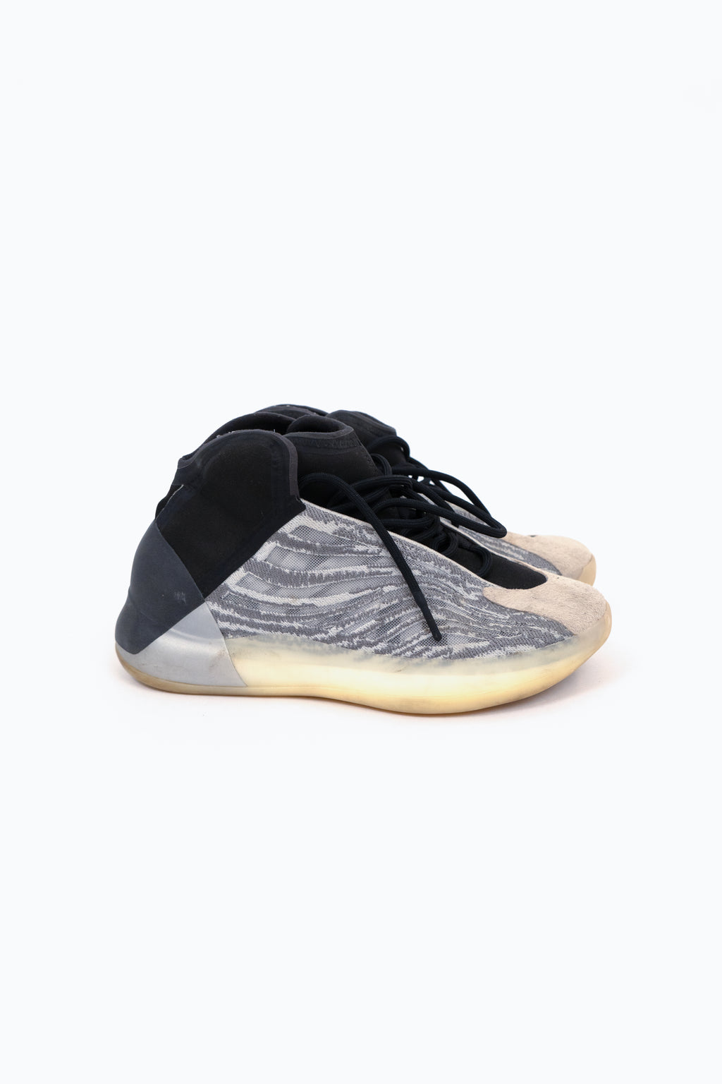 "YZY QNTM ""Yeezy Quantum"" sneakers"