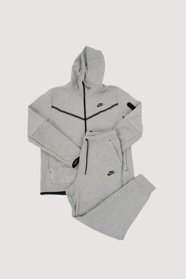 Nike Tech Tracksuit (L/M)