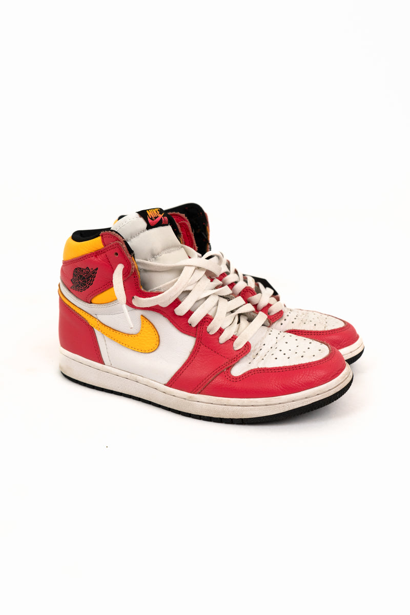 Nike Air Jordan 1 Retro High Light Fusion Red