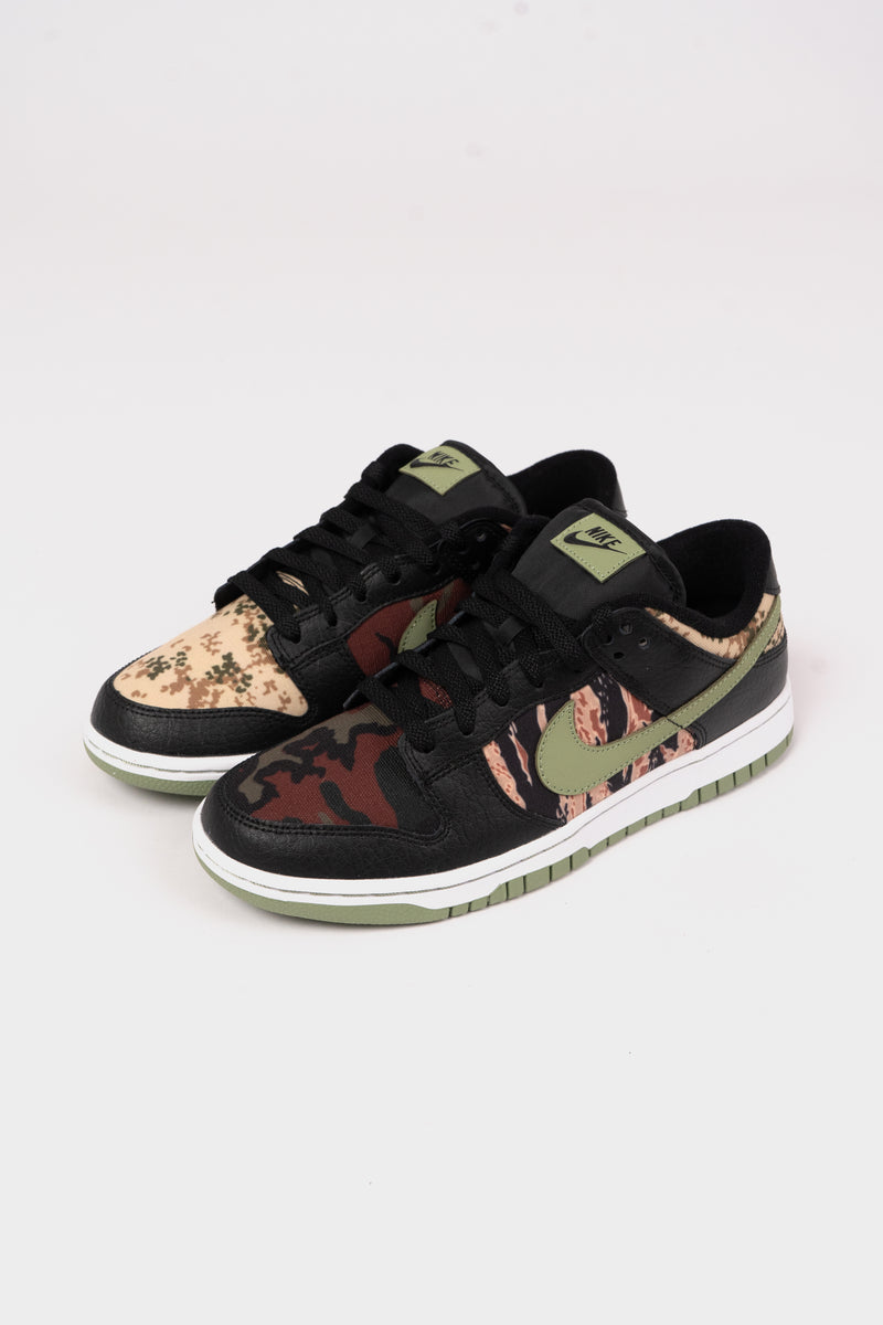 Nike Dunk Low SE