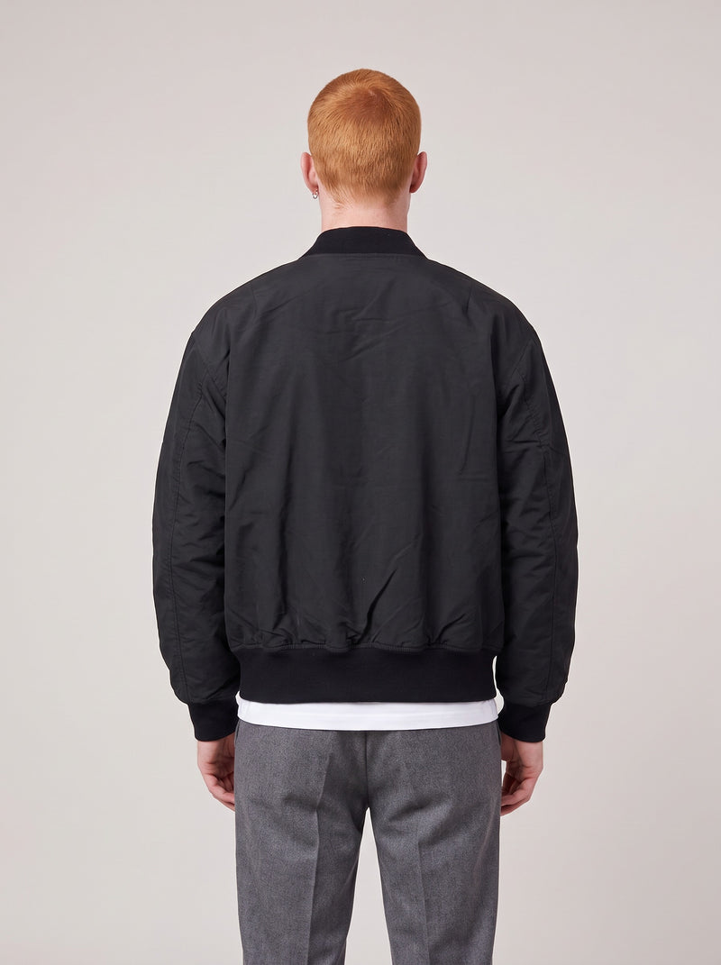NN.07 Black Bomber Jacket M op model, achterkant