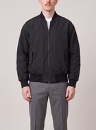 NN.07 Black Bomber Jacket M op model, voorkant