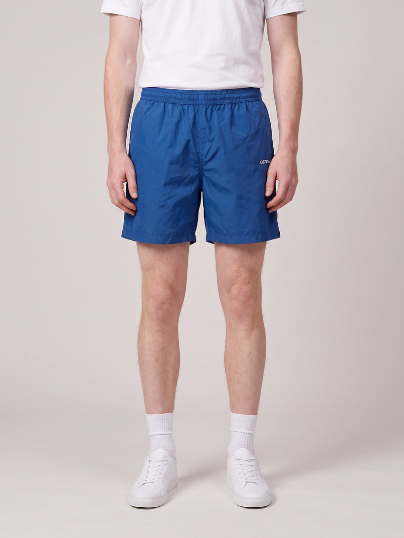 Op model, voorkant