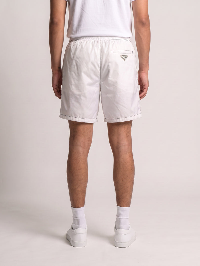 Op model, achterkant