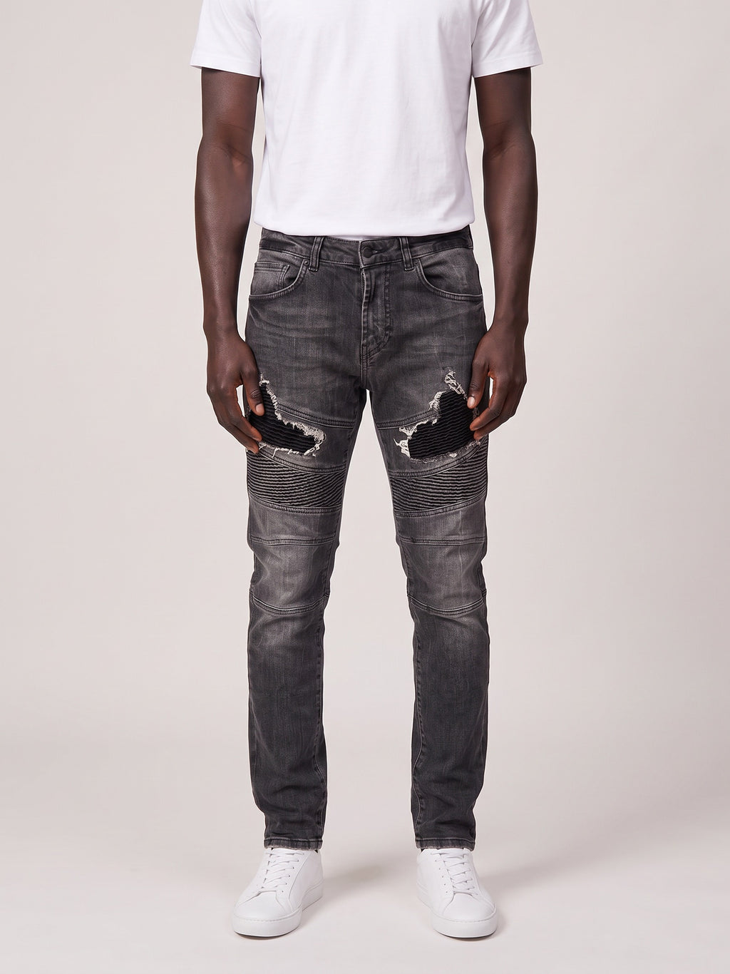 Op model, voorkant