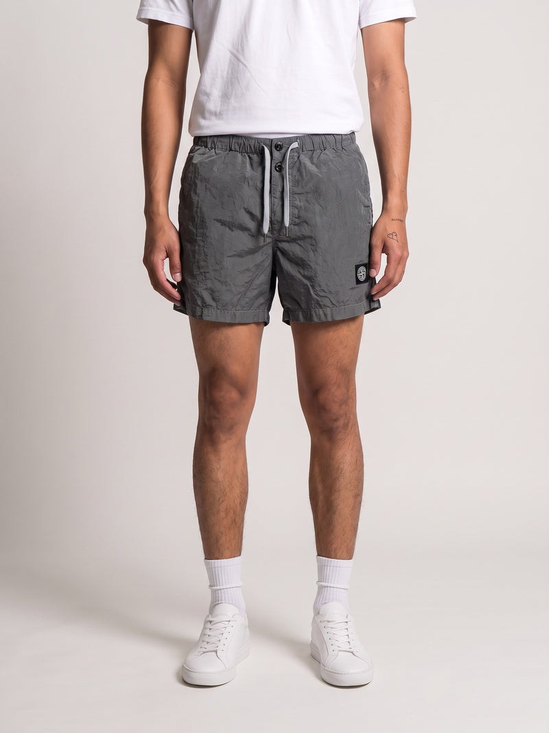Op model, voorkant