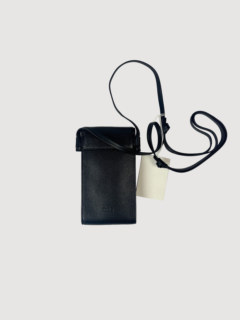 Crossbody phone pouch in leather