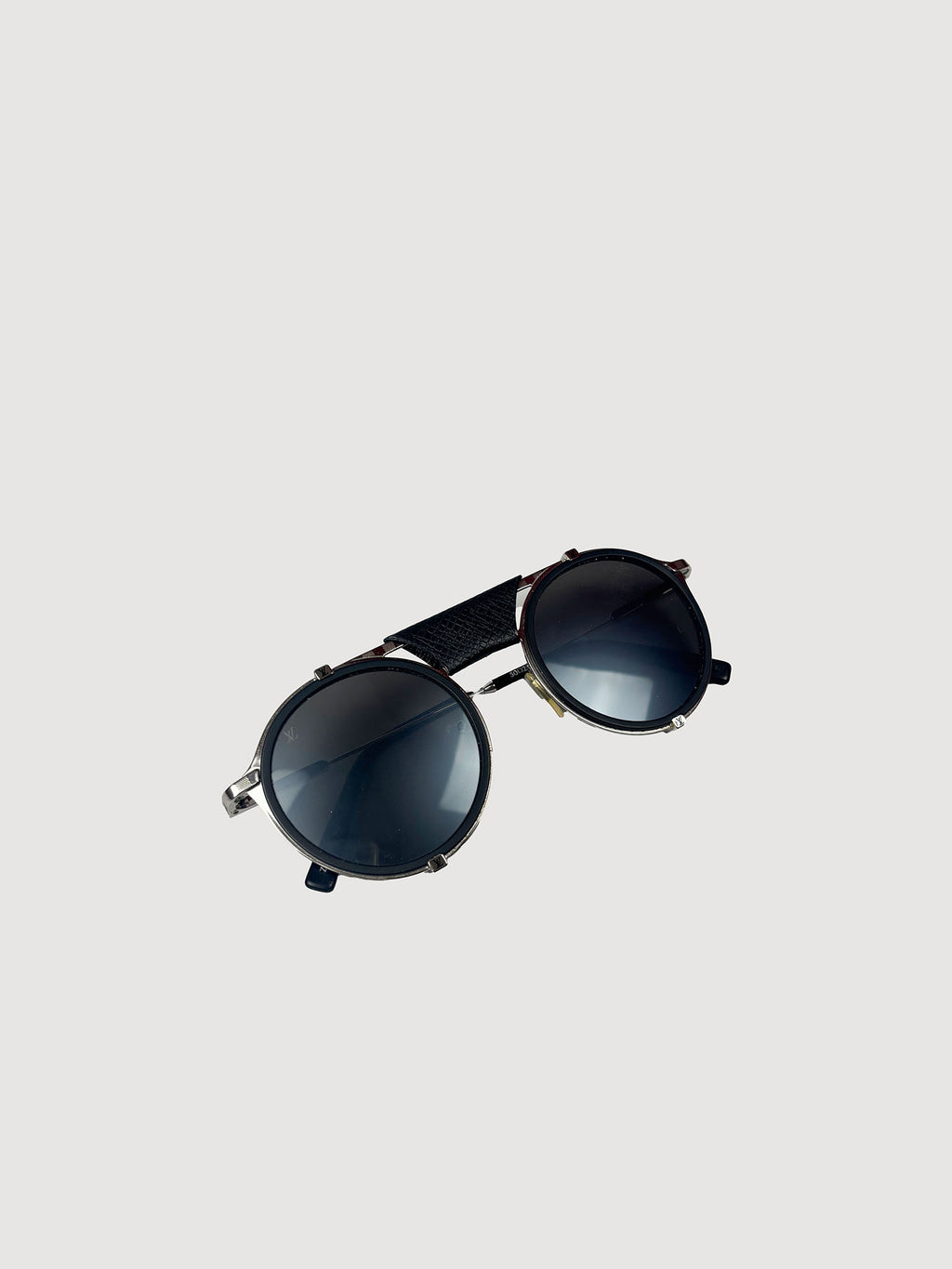 Louis Vuitton Damier Shuffle Sunglasses Z1025E Silver Black Frame