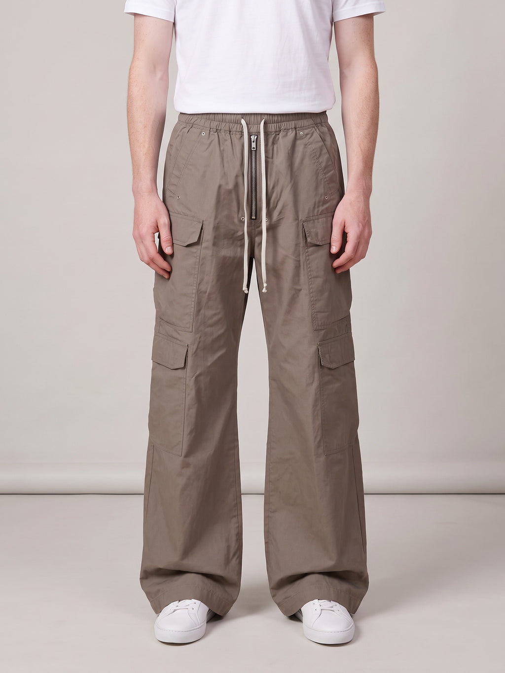 Rick Owens Wide Bella Pants voorkant op model