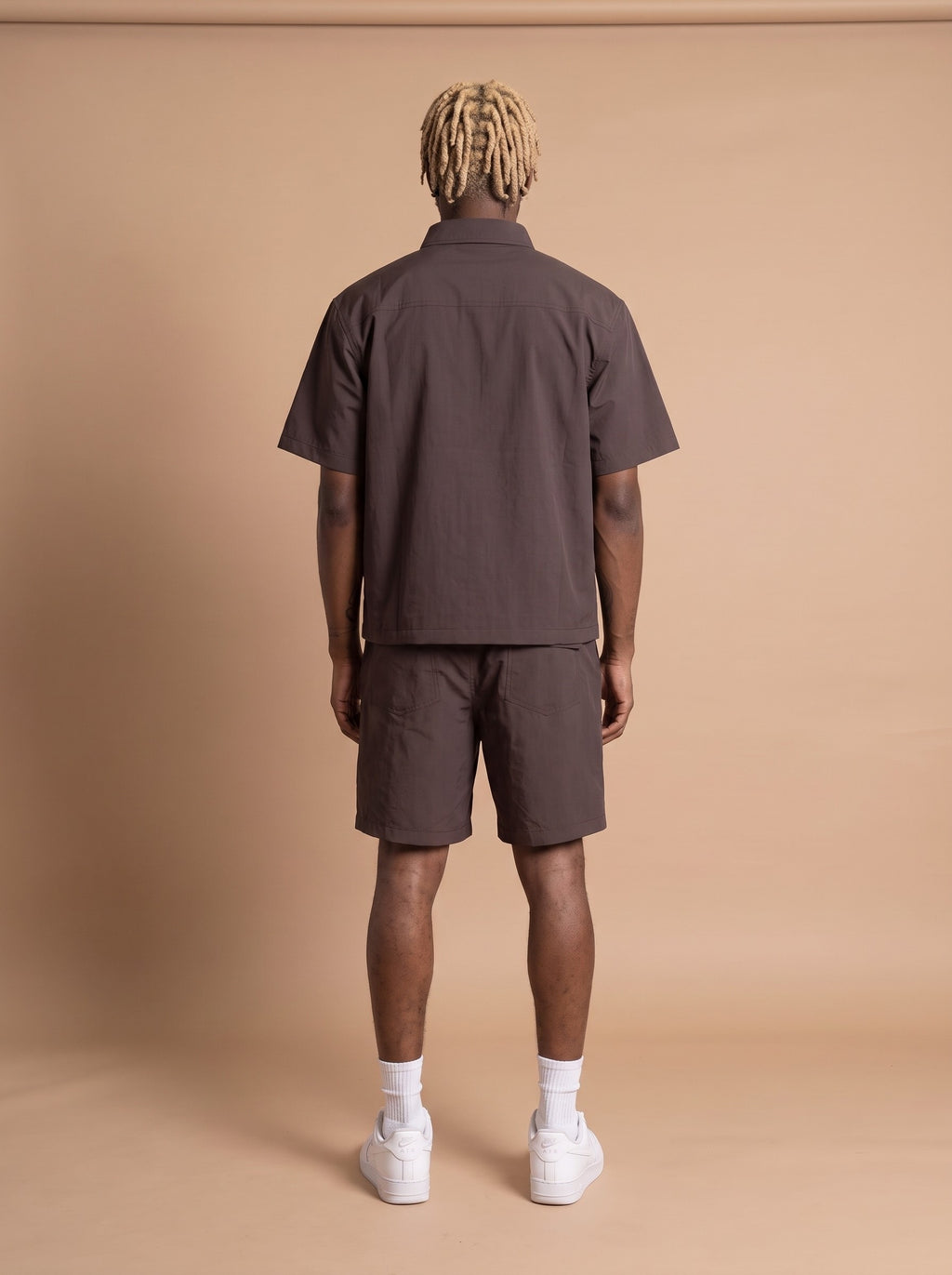 Brown Burgundy Summer Set model achterkant