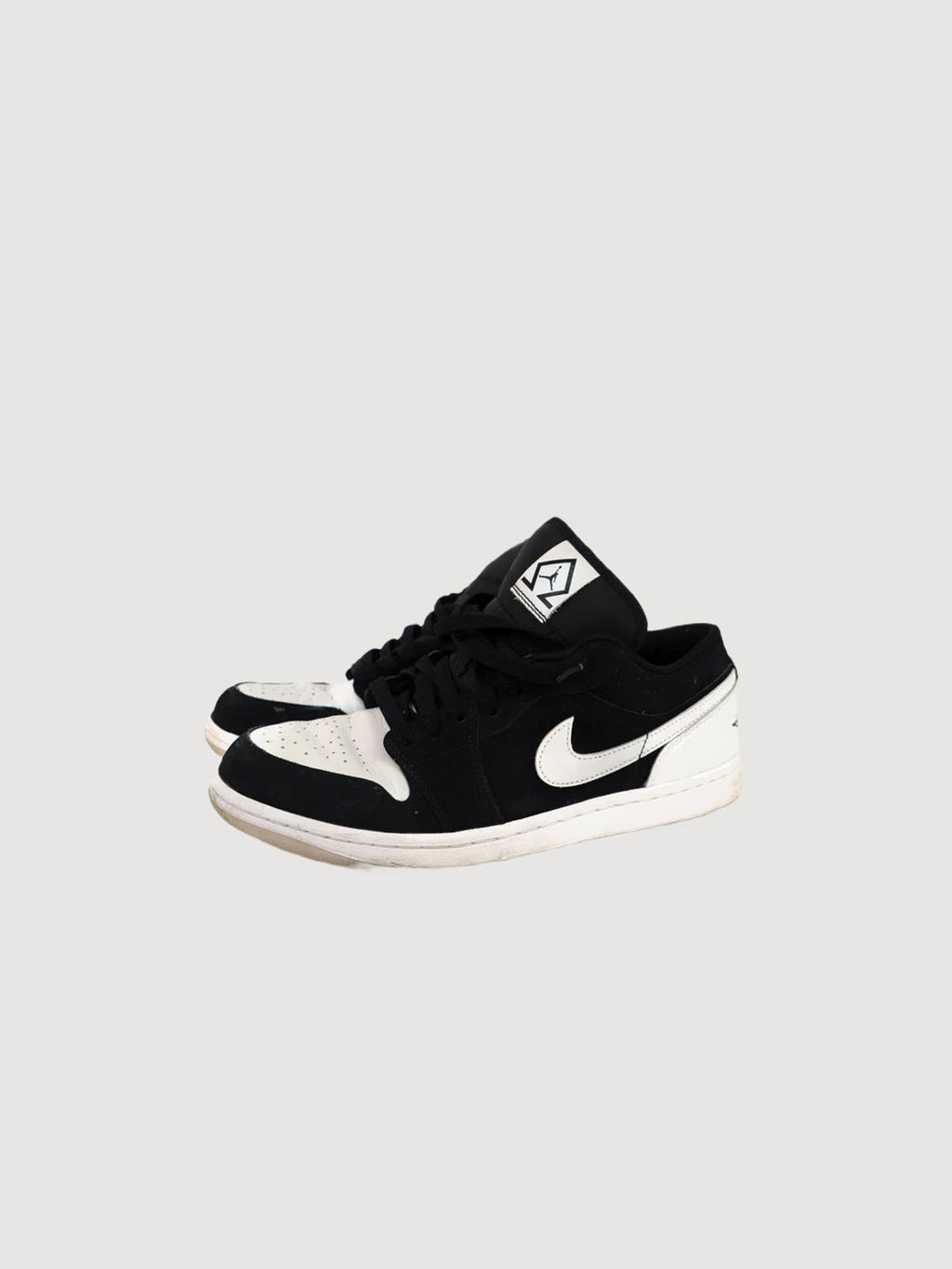 Air Jordan 1 Low Black White Diamond