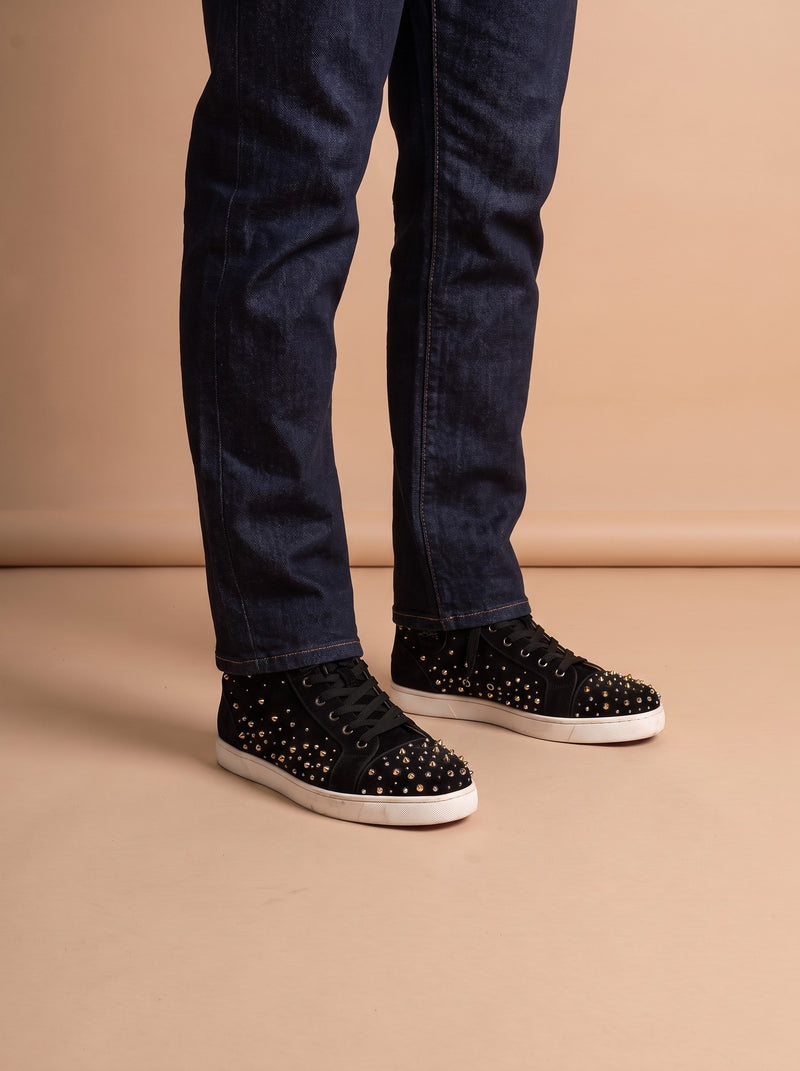 Christian Louboutin Milky Louis Black aan de voet