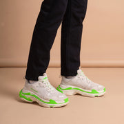 Balenciaga Triple S aan de voet