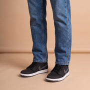 Air Jordan One Mid SE Smoke Grey aan de voet