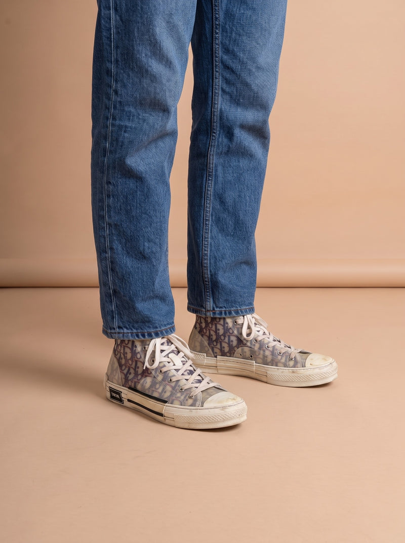 High B23 League-Sneaker aan de voet