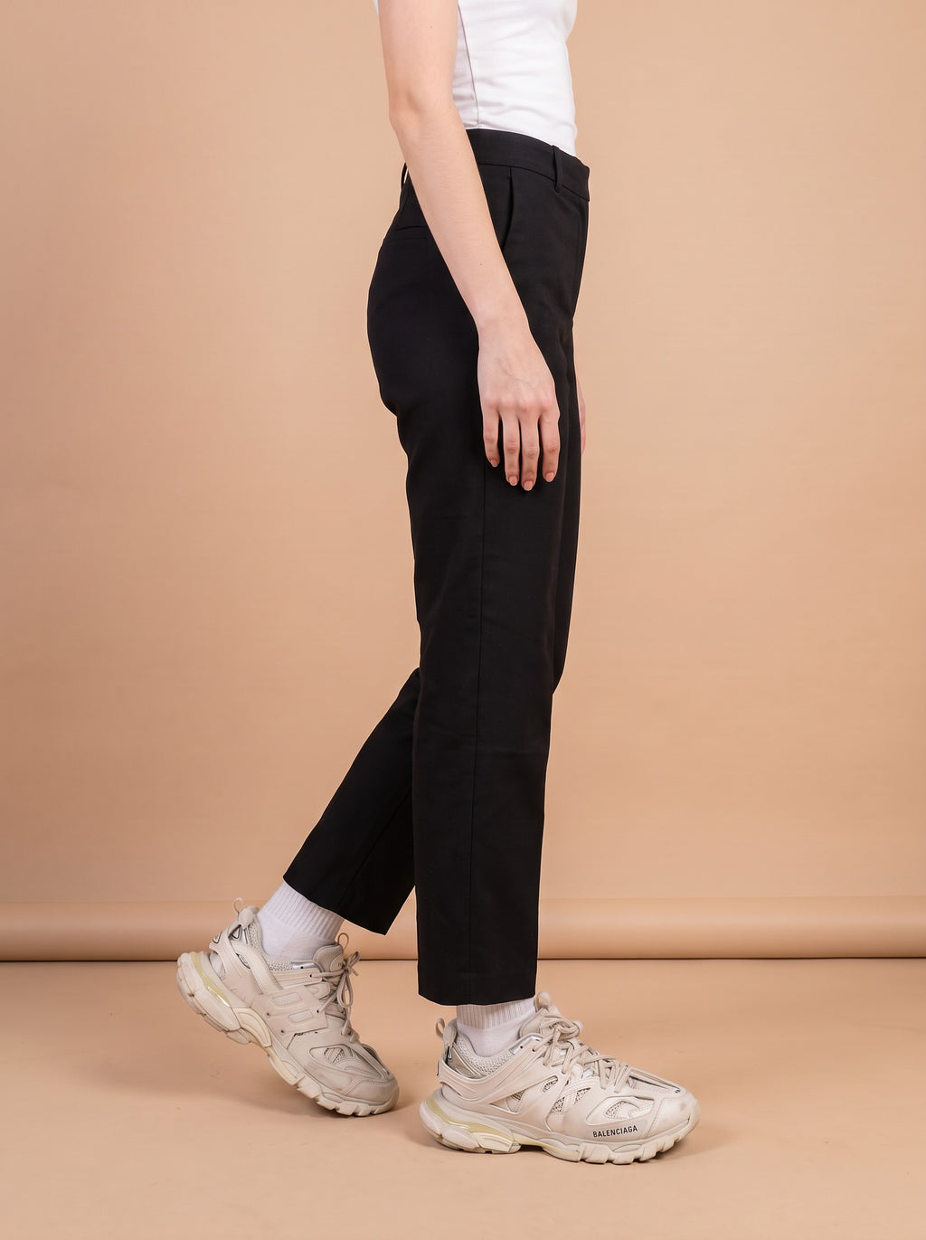 Balenciaga White Track Sneakers With Mesh Details aan de voet