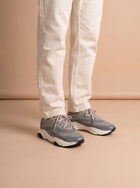 Dior B22 Leather Low Sneakers Grey aan de voet