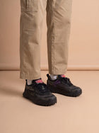 Off-White Odsy-1000 Black Grey Fuchsia aan de voet