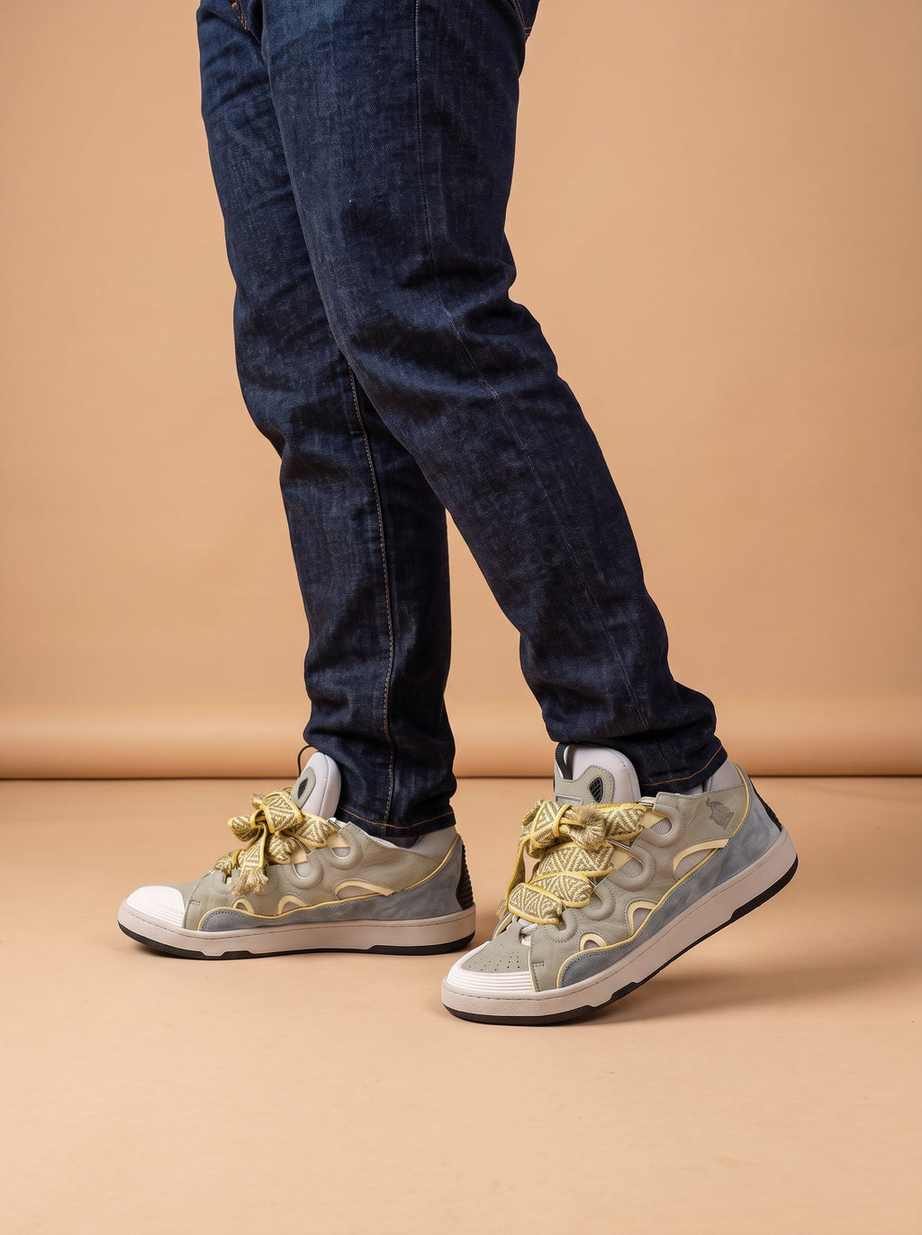 Lanvin Curb Sneaker Blue Grey aan de voet