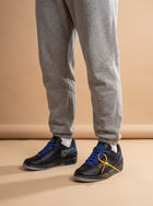 Air Jordan 2 Retro Low SP Off-White Black Blue aan de voet