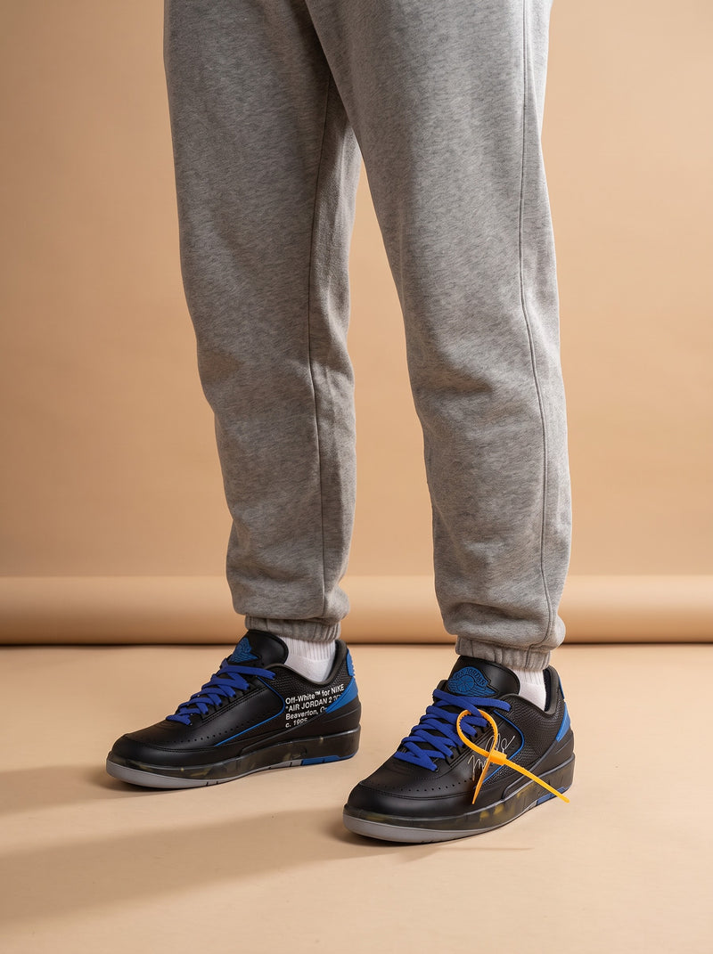 Air Jordan 2 Retro Low SP Off-White Black Blue aan de voet