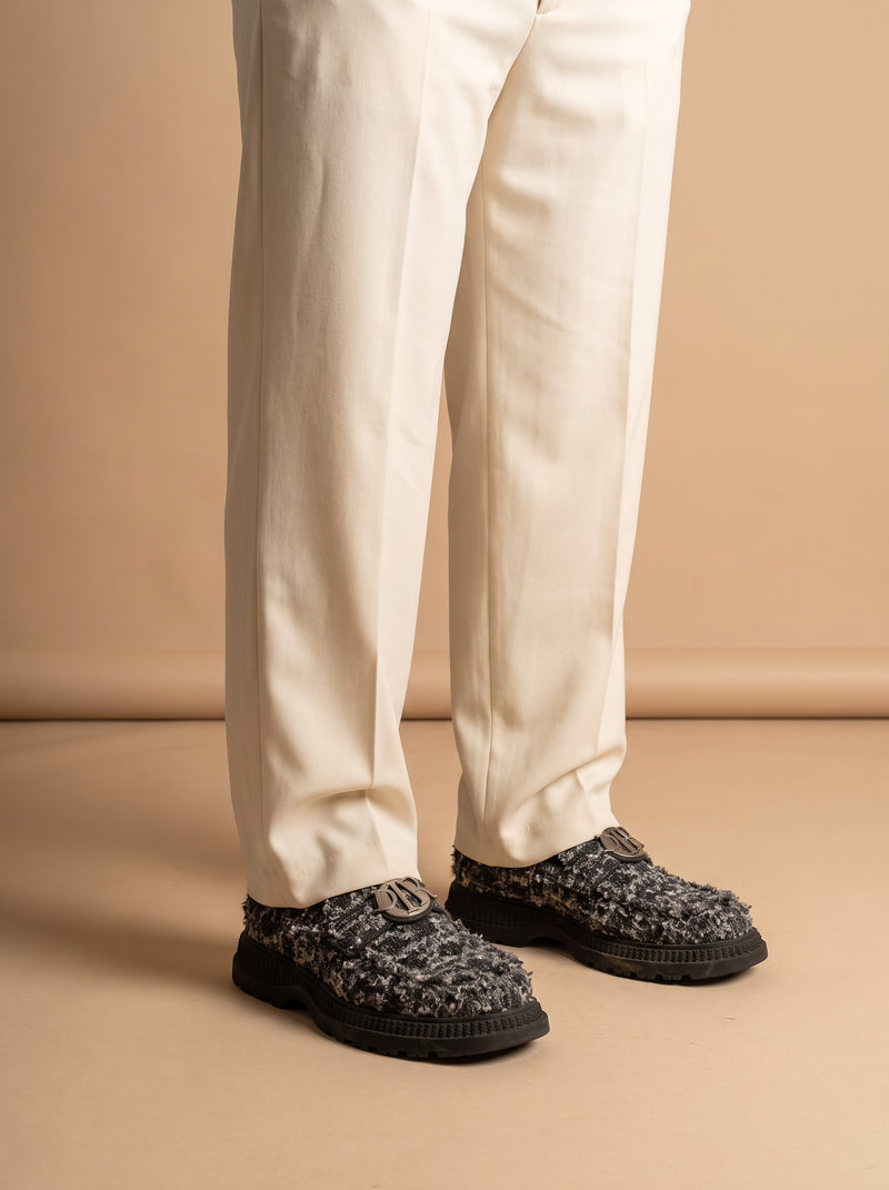 Dior Buffalo Loafer Blue aan de voet