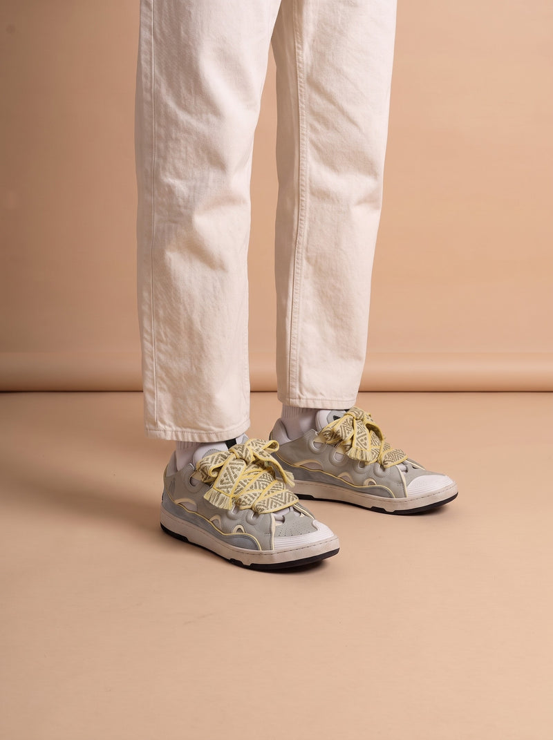 Lanvin Curb sneakers blue grey aan de voet