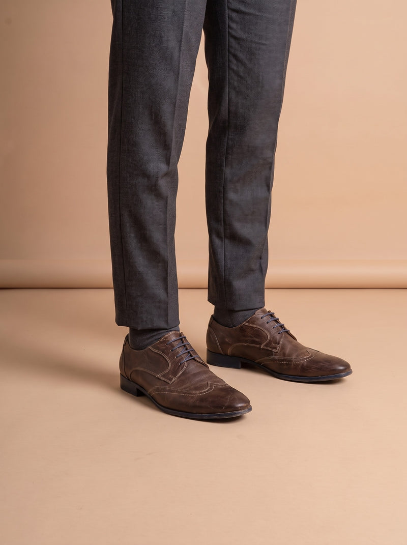 Ambiorix - No sweat no glory Formal Gameday shoes aan de voet