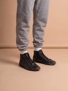 California Miro Soft Leather High Top Sneakers aan de voet
