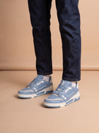 Louis Vuitton 54 Low Sneakers Blue White aan de voet