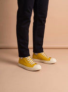 Rick Owens Baskets Sneaks Yellow aan de voet