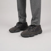 Op model, aan de voet