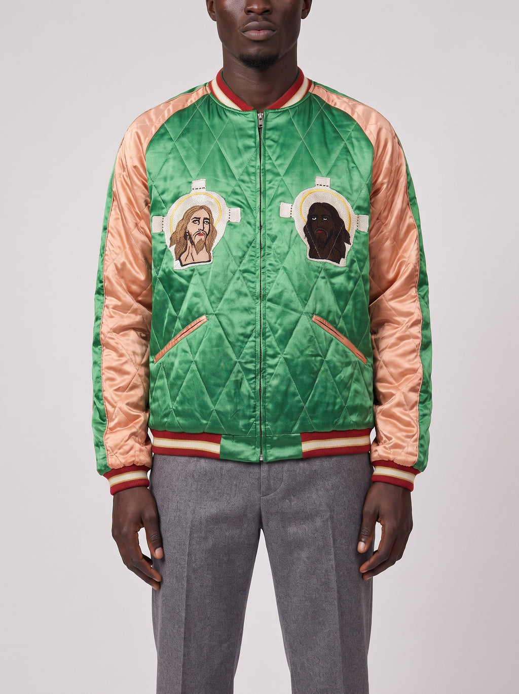 Op model, groene kant, voorkant